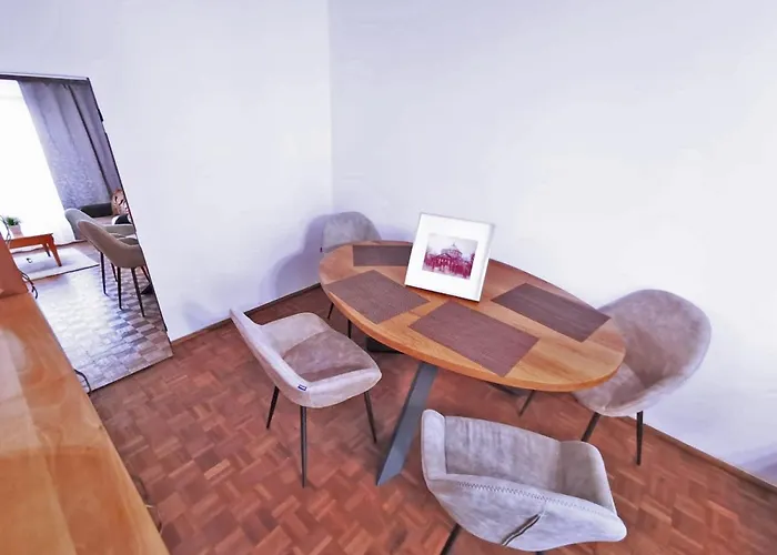 Cozy Sala Palatului شقة