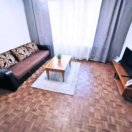 Апартаменти Cozy Sala Palatului Бухарест