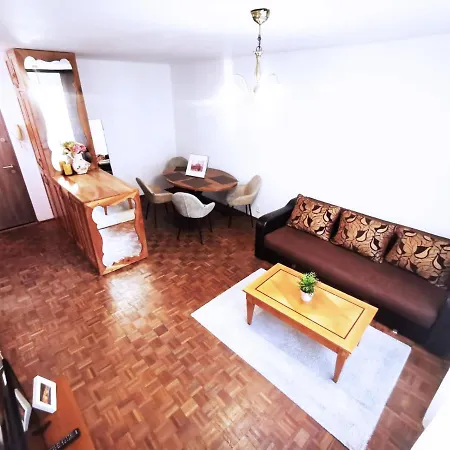 Апартаменти Cozy Sala Palatului Бухарест